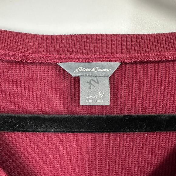 Eddie Bauer Women's Long Sleeve V-Neck T-Shirt Medium NWT Berry - Picture 2 of 7